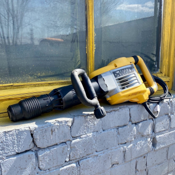  в прокат в Брянске. У нас лучшая цена за сутки! Возможность взять в аренду с выгодной скидкой до 40% при экспресс доставке 24/7. И помните, ночью стоимость еще дешевле на 30%! #арендапрокат #виброплита #выгодно