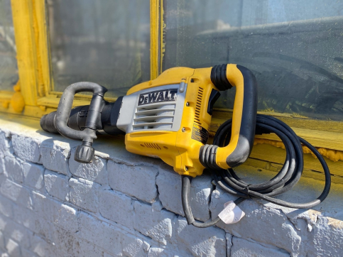  в прокат в Брянске. У нас лучшая цена за сутки! Возможность взять в аренду с выгодной скидкой до 40% при экспресс доставке 24/7. И помните, ночью стоимость еще дешевле на 30%! #арендапрокат #виброплита #выгодно