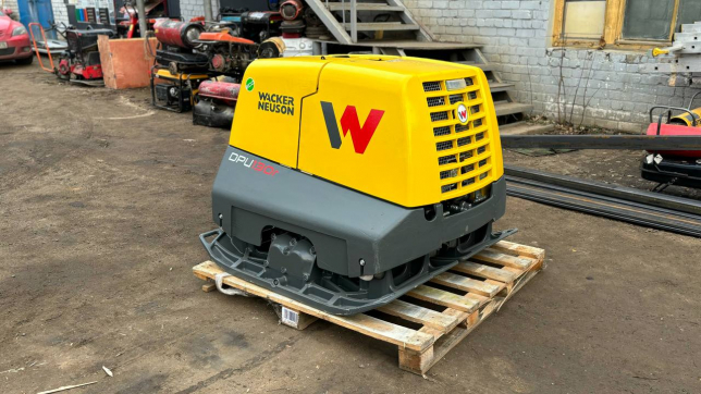  в прокат в Брянске. У нас лучшая цена за сутки! Возможность взять в аренду с выгодной скидкой до 40% при экспресс доставке 24/7. И помните, ночью стоимость еще дешевле на 30%! #арендапрокат #виброплита #выгодно