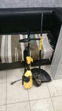 Триммер CHAMPION ET1200A по выгодной цене в Брянске. Надежное качество и лучшие условия ждут вас.